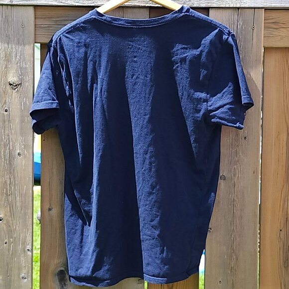 BLADE RUNNER 2049 Wallace Corporation t-shirt LOOT CRATE Size Large 2017 - Picture 5 of 5